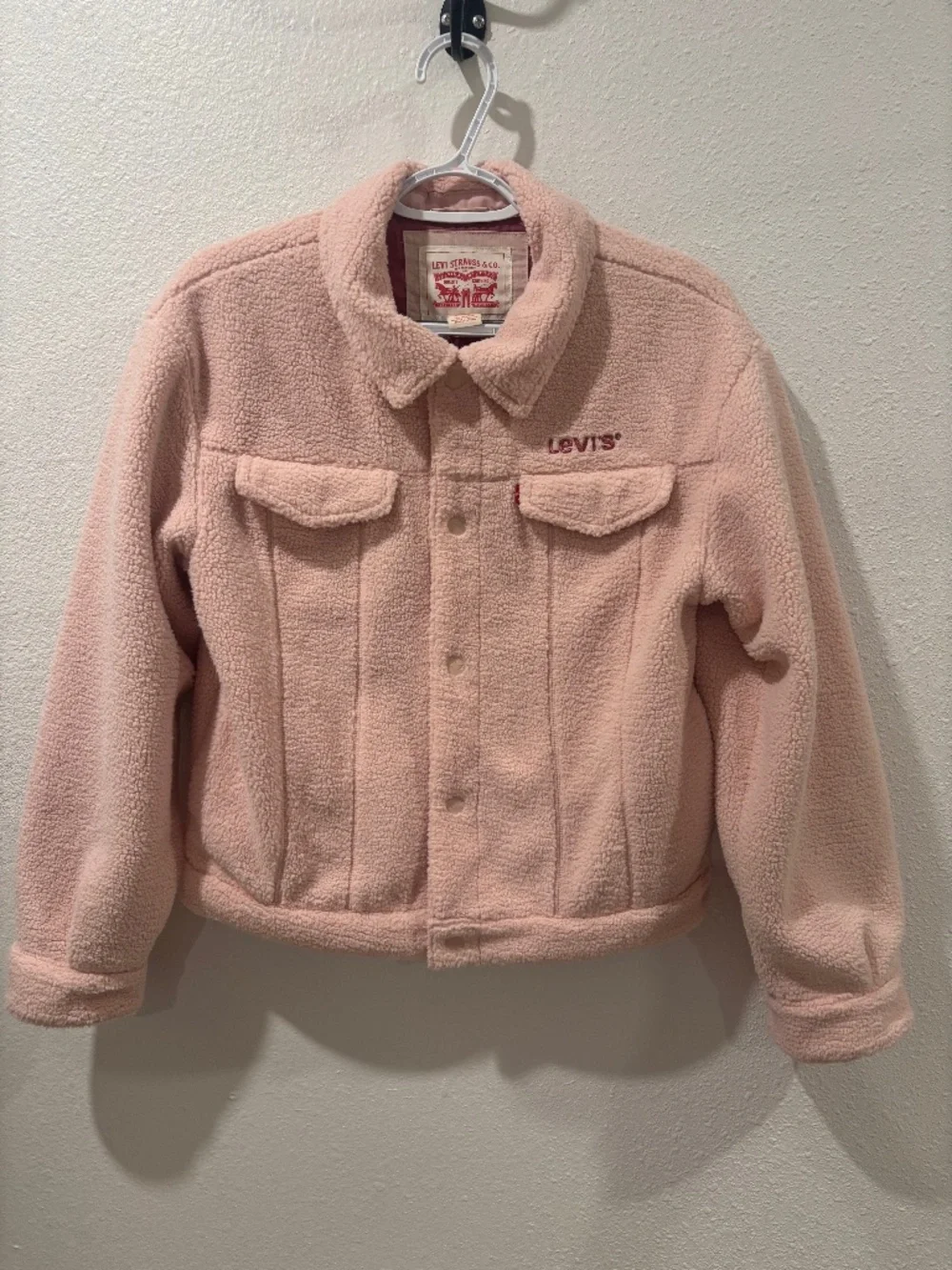 Girls Levi's Sherpa Trucker Jacket in a soft pink, button down, pockets,XL 13-1